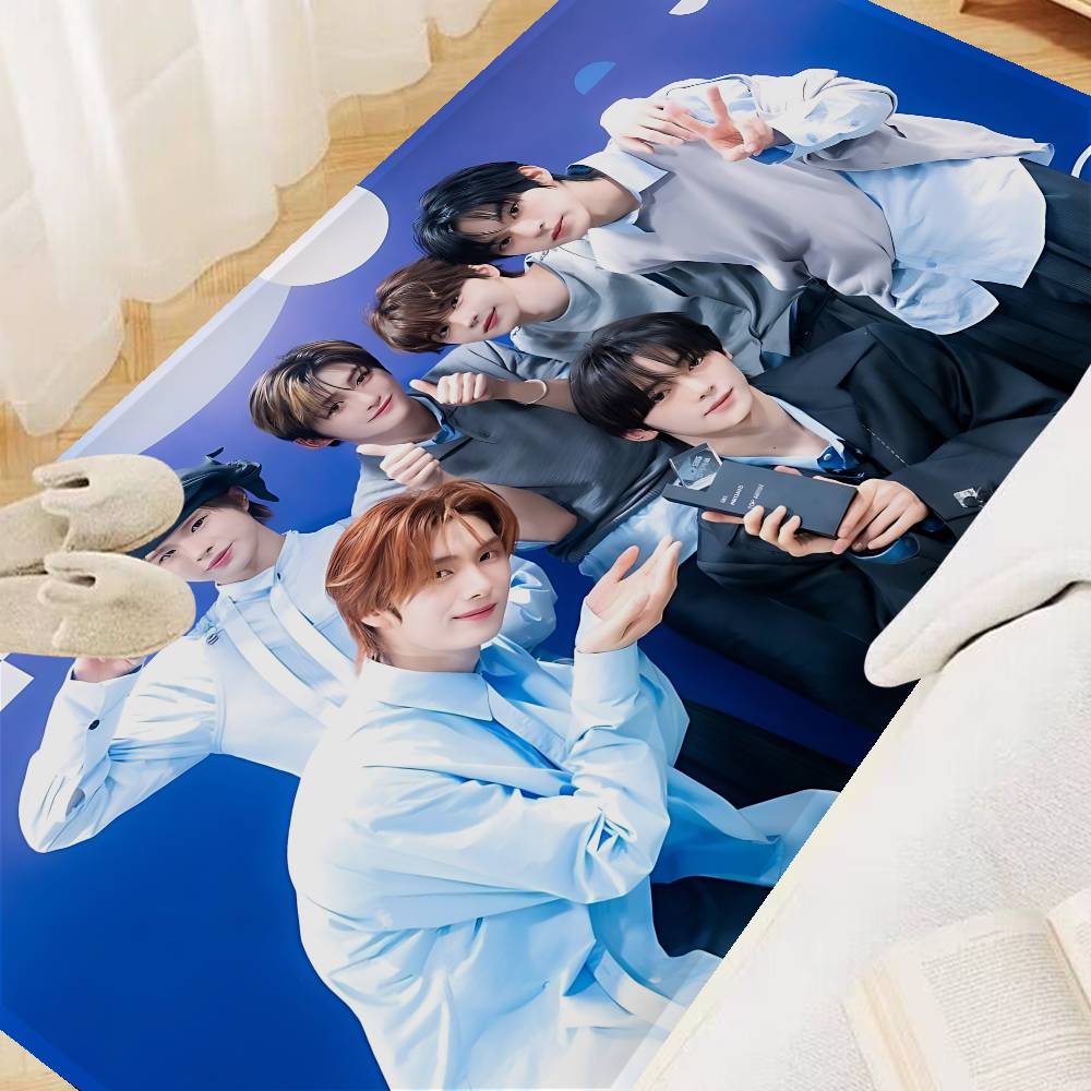 Home Textiles Group - Kpop Group T-Tws Keset Dapur Lebih