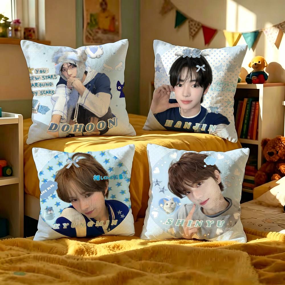 Sarung Bantal Kpop Group T-TWS - Home Textiles Group ulasan dan harga