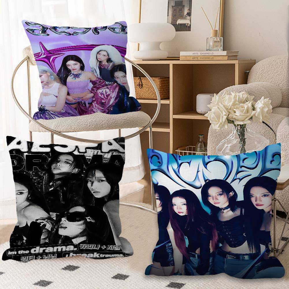 Sarung Bantal Kantor Girl Grou - Home Textiles Group ulasan dan harga