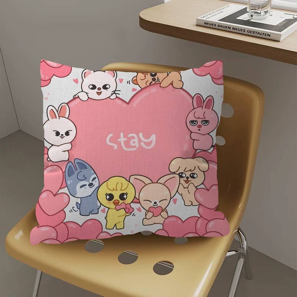 Sarung Bantal Kantor Grup Kpop - Home Textiles Group ulasan dan harga